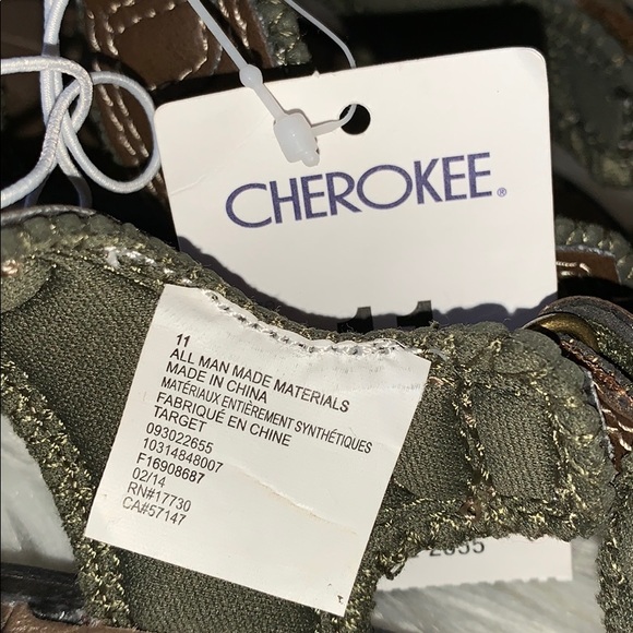 💙 NWT. Kid (Boy) Sandal w/adjustable straps. - Picture 7 of 8